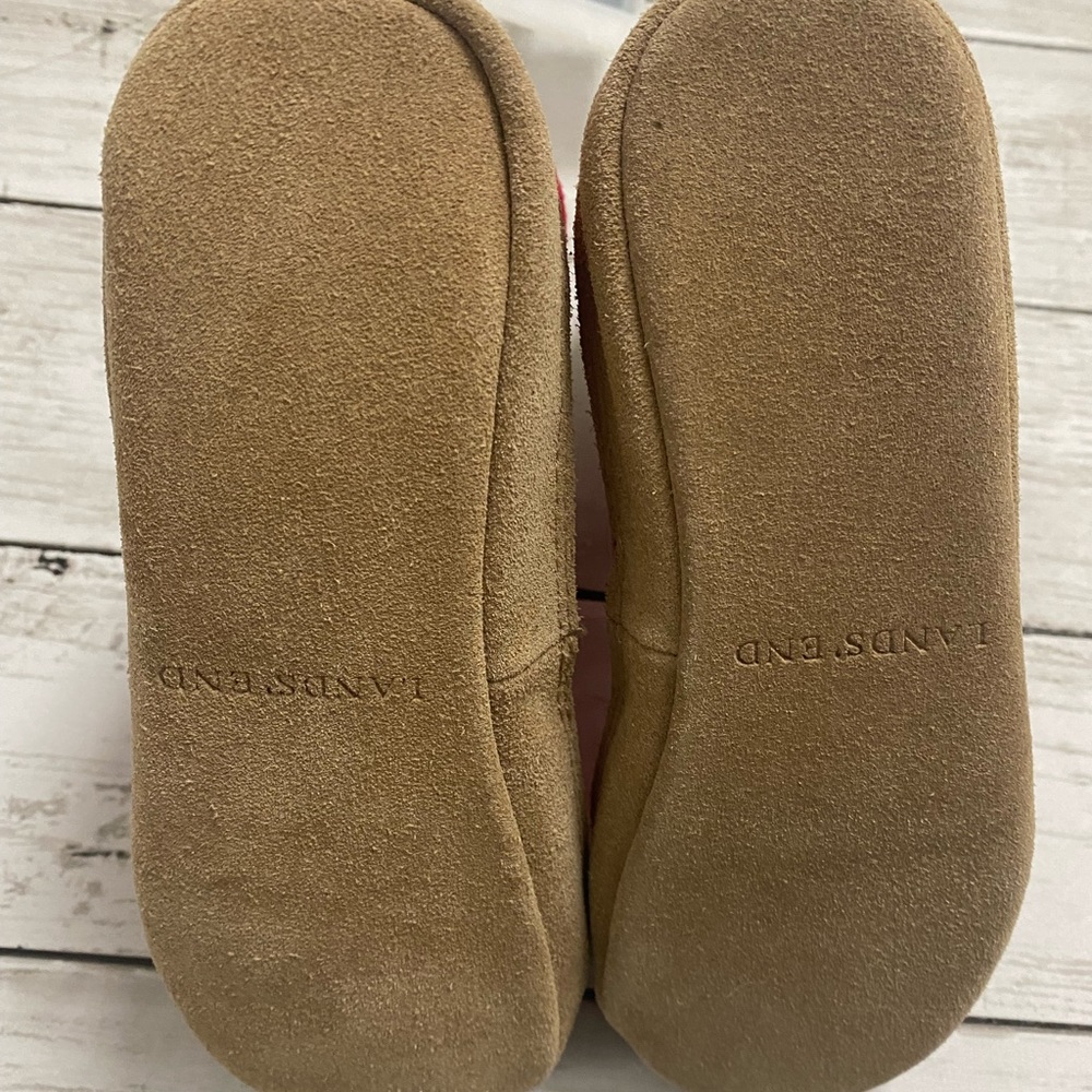 Slippers - Picture 4 of 6